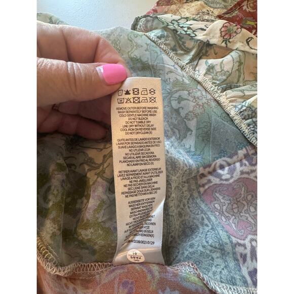 NWT Arna York Collection Patchwork Paisley Tunic Top Plus Size 22/24 Boho - Picture 9 of 9